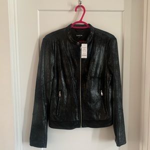 8️⃣5️⃣ Beautiful BRAND NEW TAGS ON BEBE jacket